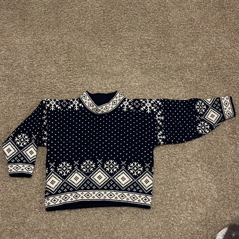 Kids Skjavand wool sweater size 4